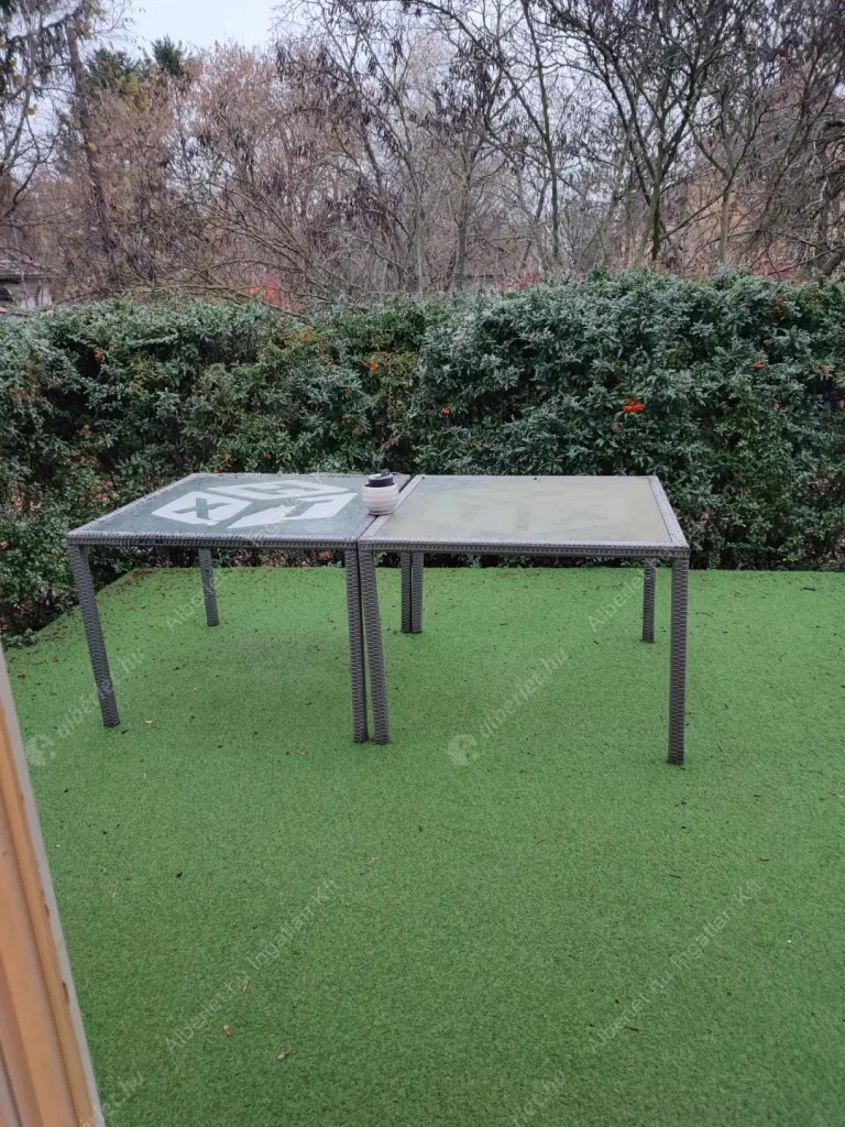 Kiadó albérlet 990000 Ft/hó áron: Budapest, III. kerület  Szentendrei út. Mérete: 200 nm, 8 szobás | Alberlet.hu - 6619410