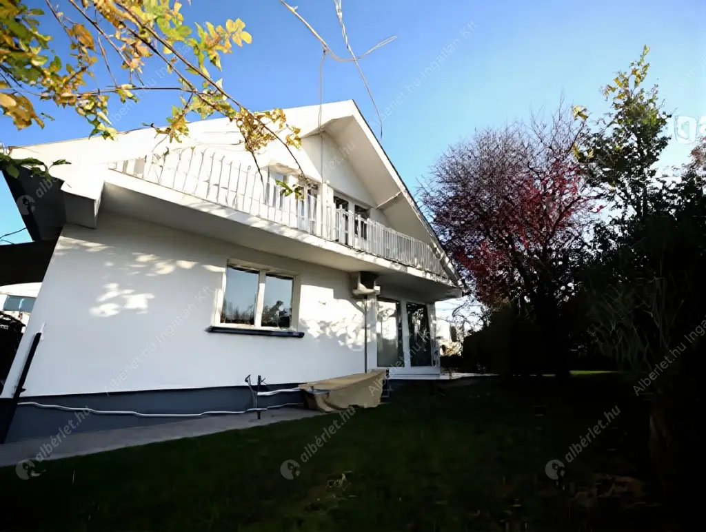 Kiadó albérlet 990000 Ft/hó áron: Budapest, III. kerület  Szentendrei út. Mérete: 200 nm, 8 szobás | Alberlet.hu - 6619425