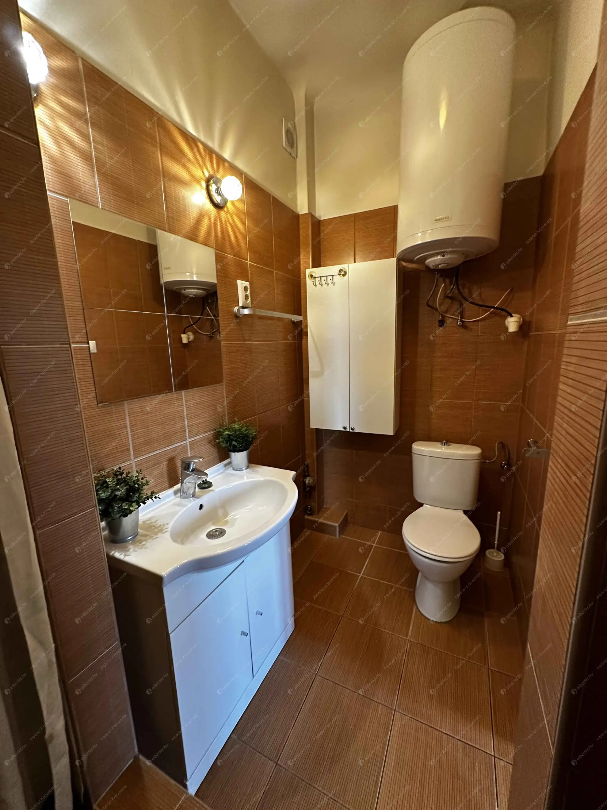 Kiadó albérlet 170000 Ft/hó áron: Budapest, III. kerület  Szentendrei út. Mérete: 37 nm, 1 szobás | Alberlet.hu - 6609288