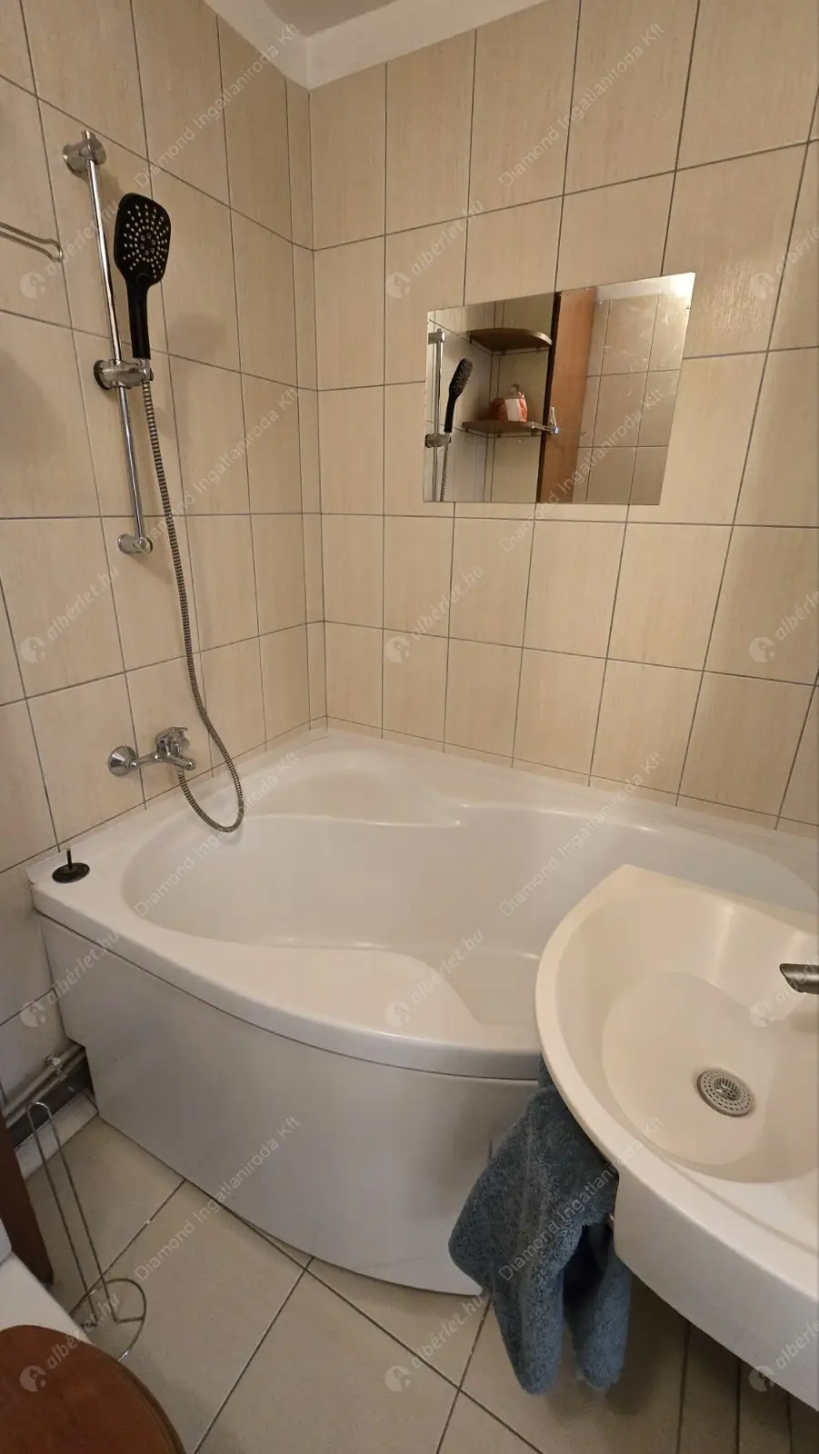 Kiadó albérlet 250000 Ft/hó áron: Budapest, III. kerület  Szentendrei út. Mérete: 54 nm, 2 szobás | Alberlet.hu - 6629439