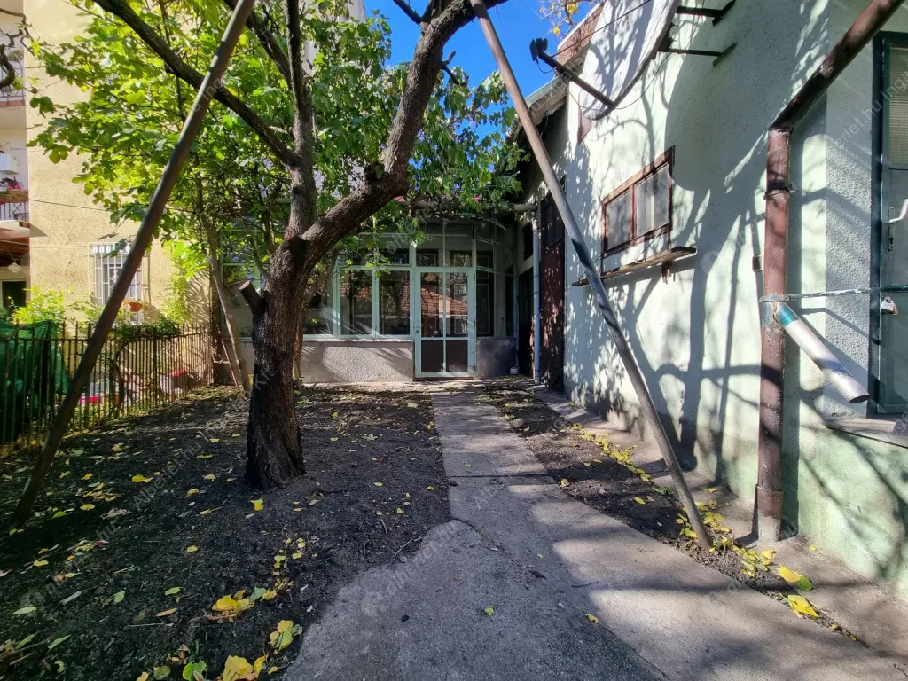 Kiadó albérlet 250000 Ft/hó áron: Budapest, III. kerület  Szentendrei út. Mérete: 90 nm, 3 szobás | Alberlet.hu - 6570438