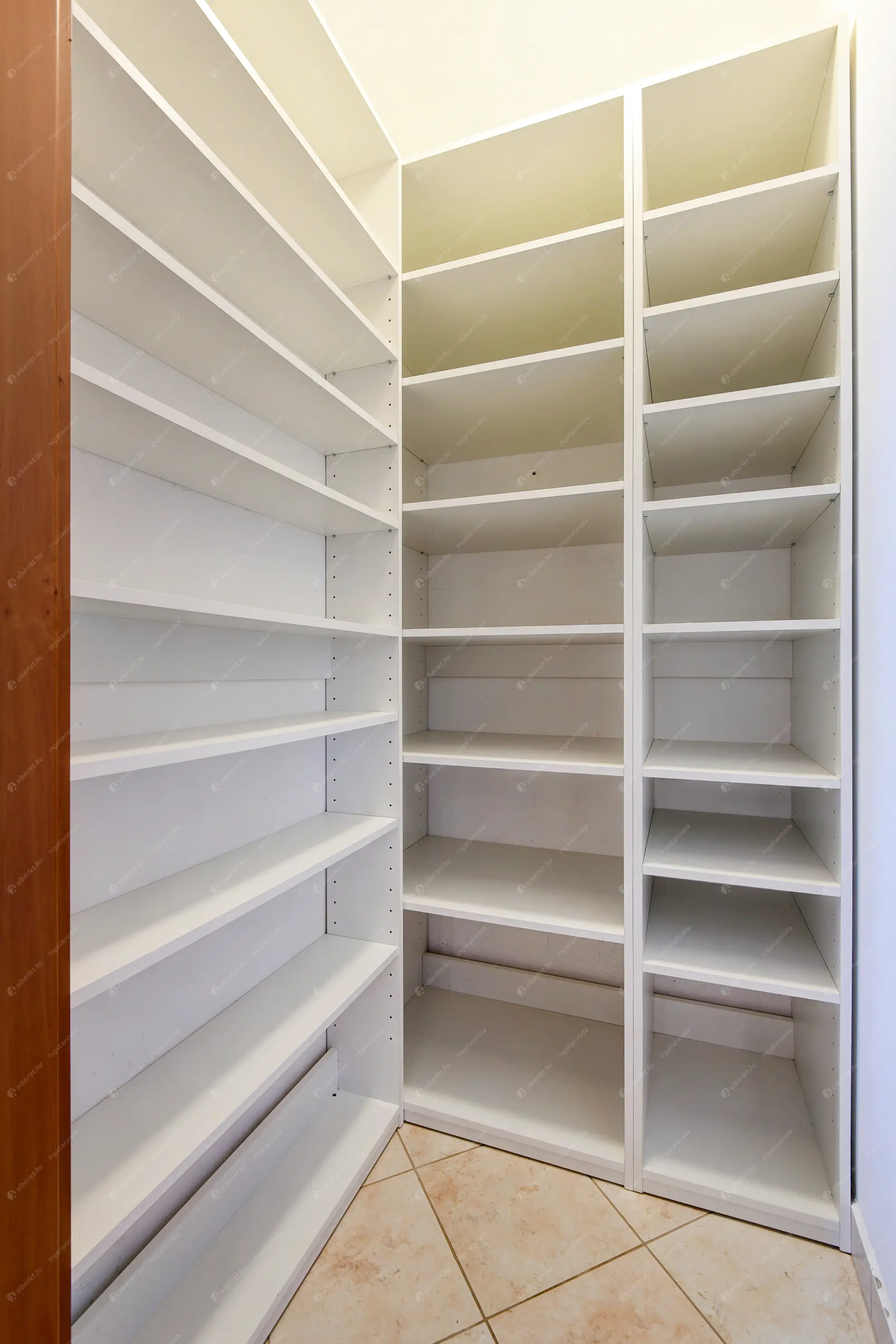 Kiadó albérlet 500000 Ft/hó áron: Budapest, III. kerület  Szépvölgyi út. Mérete: 114 nm, 3 szobás | Alberlet.hu - 6553875