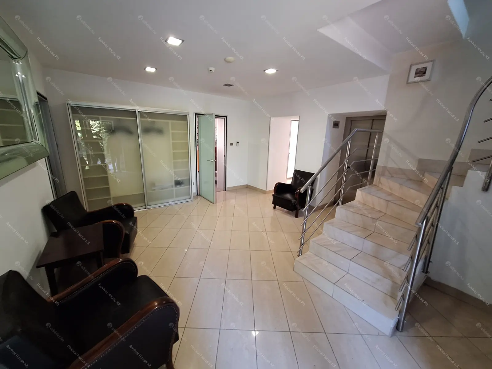 Kiadó albérlet 2300000 Ft/hó áron: Budapest, III. kerület  Szépvölgyi út. Mérete: 350 nm, 6 szobás | Alberlet.hu - 6704668