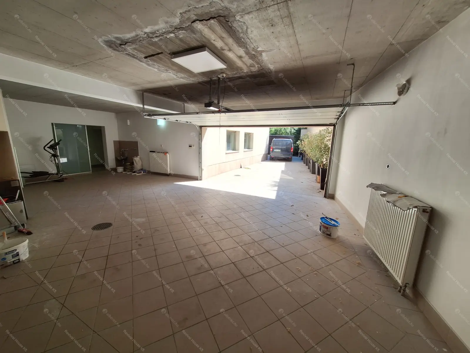 Kiadó albérlet 2300000 Ft/hó áron: Budapest, III. kerület  Szépvölgyi út. Mérete: 350 nm, 6 szobás | Alberlet.hu - 6704676