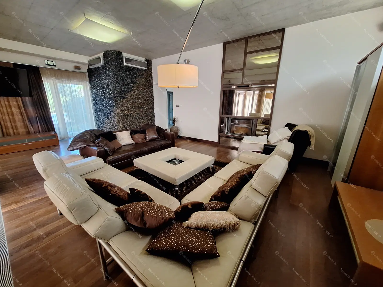 Kiadó albérlet 2300000 Ft/hó áron: Budapest, III. kerület  Szépvölgyi út. Mérete: 350 nm, 6 szobás | Alberlet.hu - 6704688