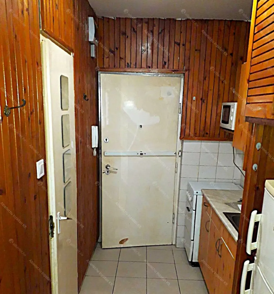 Kiadó albérlet 150000 Ft/hó áron: Budapest, III. kerület  Szőlő utca. Mérete: 30 nm, 1 szobás | Alberlet.hu - 6699191