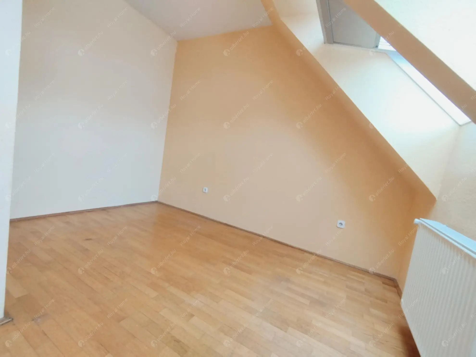 Kiadó albérlet 229000 Ft/hó áron: Budapest, III. kerület  Szőlő utca. Mérete: 44 nm, 1 szobás | Alberlet.hu - 6579506