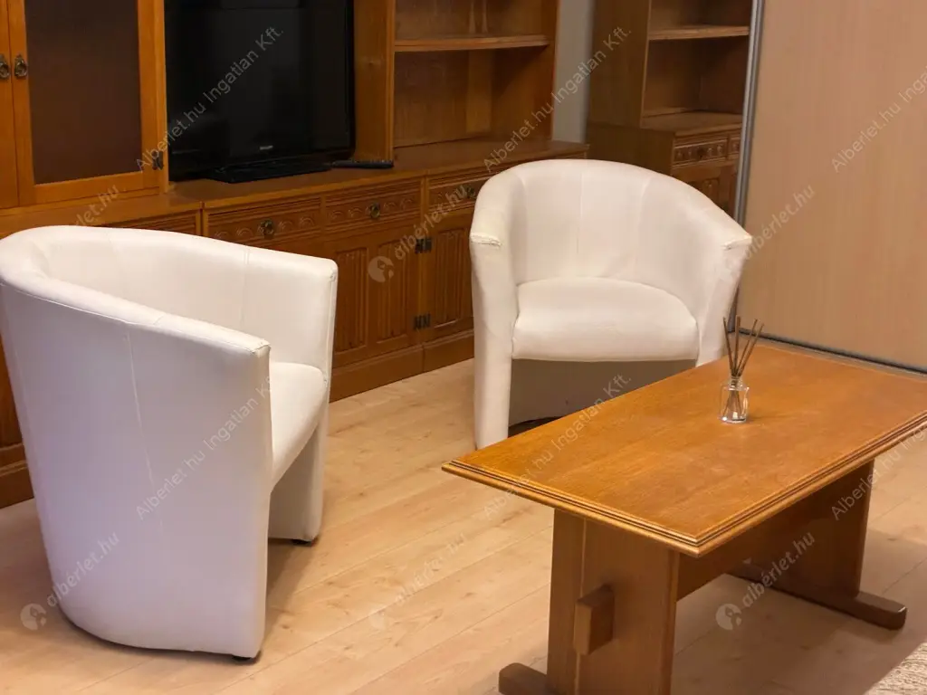 Kiadó albérlet 240000 Ft/hó áron: Budapest, III. kerület  Toboz utca. Mérete: 52 nm, 1 szobás | Alberlet.hu - 6632300