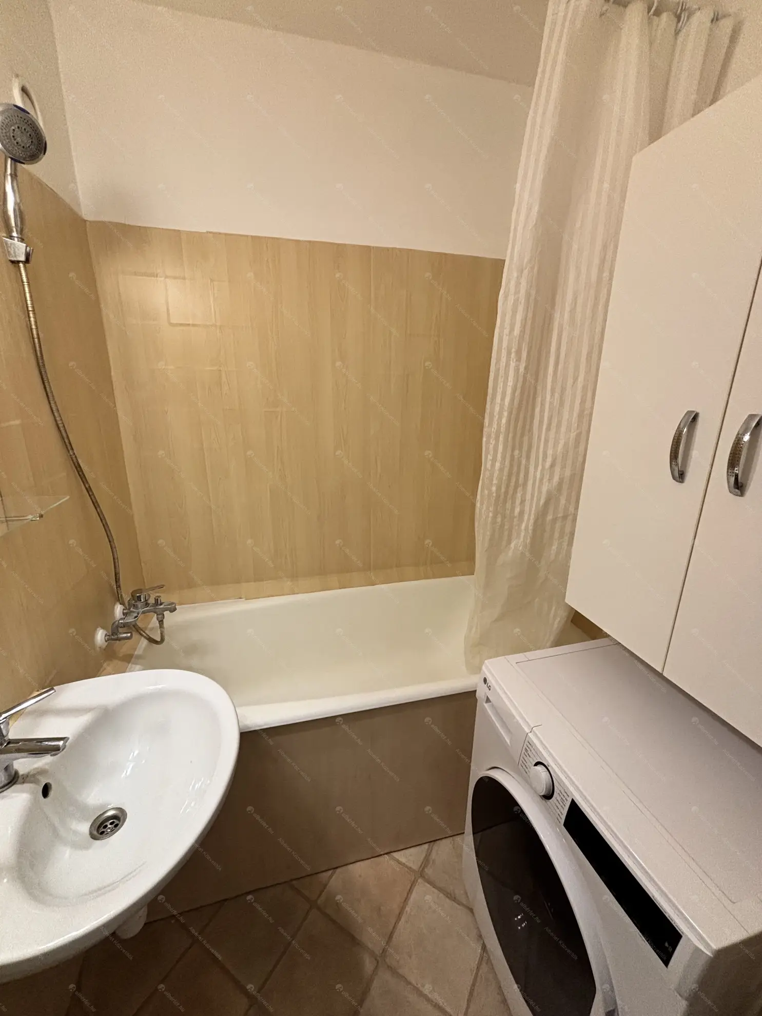 Kiadó albérlet 240000 Ft/hó áron: Budapest, III. kerület  Tóga utca. Mérete: 67 nm, 2 szobás | Alberlet.hu - 6612518