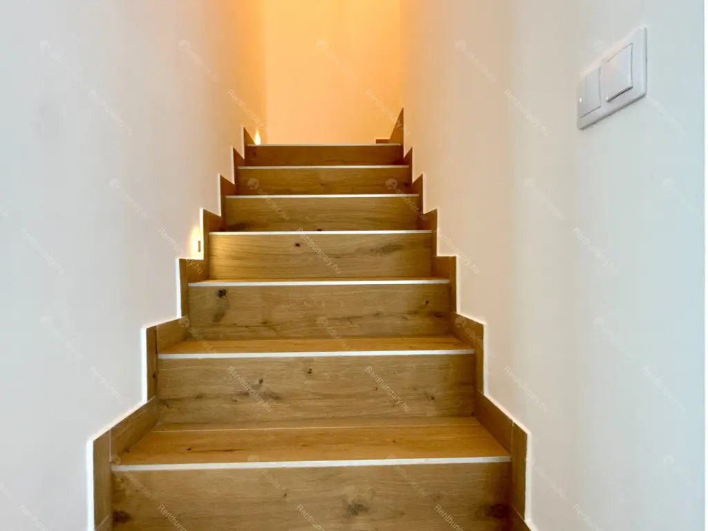 Kiadó albérlet 699000 Ft/hó áron: Budapest, III. kerület  Ürömfű utca. Mérete: 103 nm, 4 szobás | Alberlet.hu - 6641008