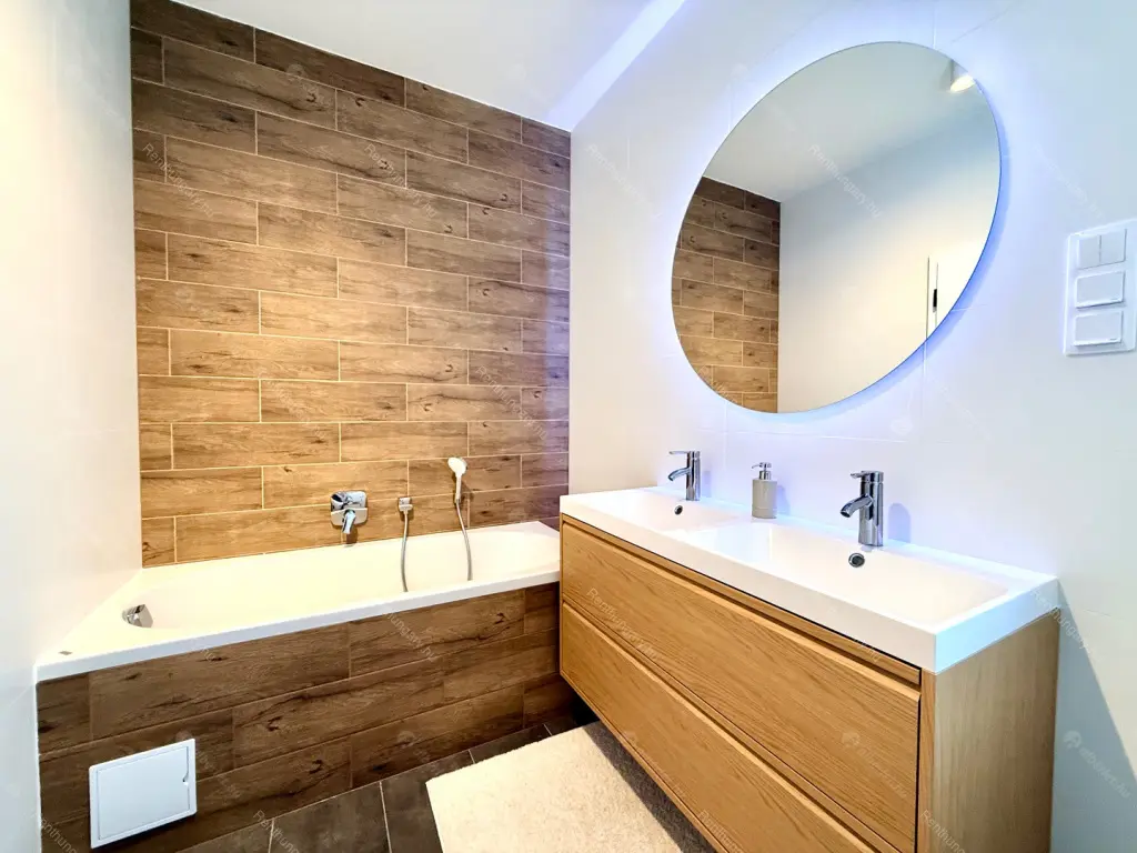 Kiadó albérlet 699000 Ft/hó áron: Budapest, III. kerület  Ürömfű utca. Mérete: 103 nm, 4 szobás | Alberlet.hu - 6641011