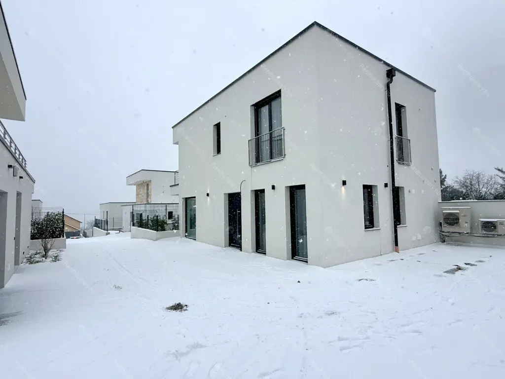 Kiadó albérlet 699000 Ft/hó áron: Budapest, III. kerület  Ürömfű utca. Mérete: 103 nm, 4 szobás | Alberlet.hu - 6641031