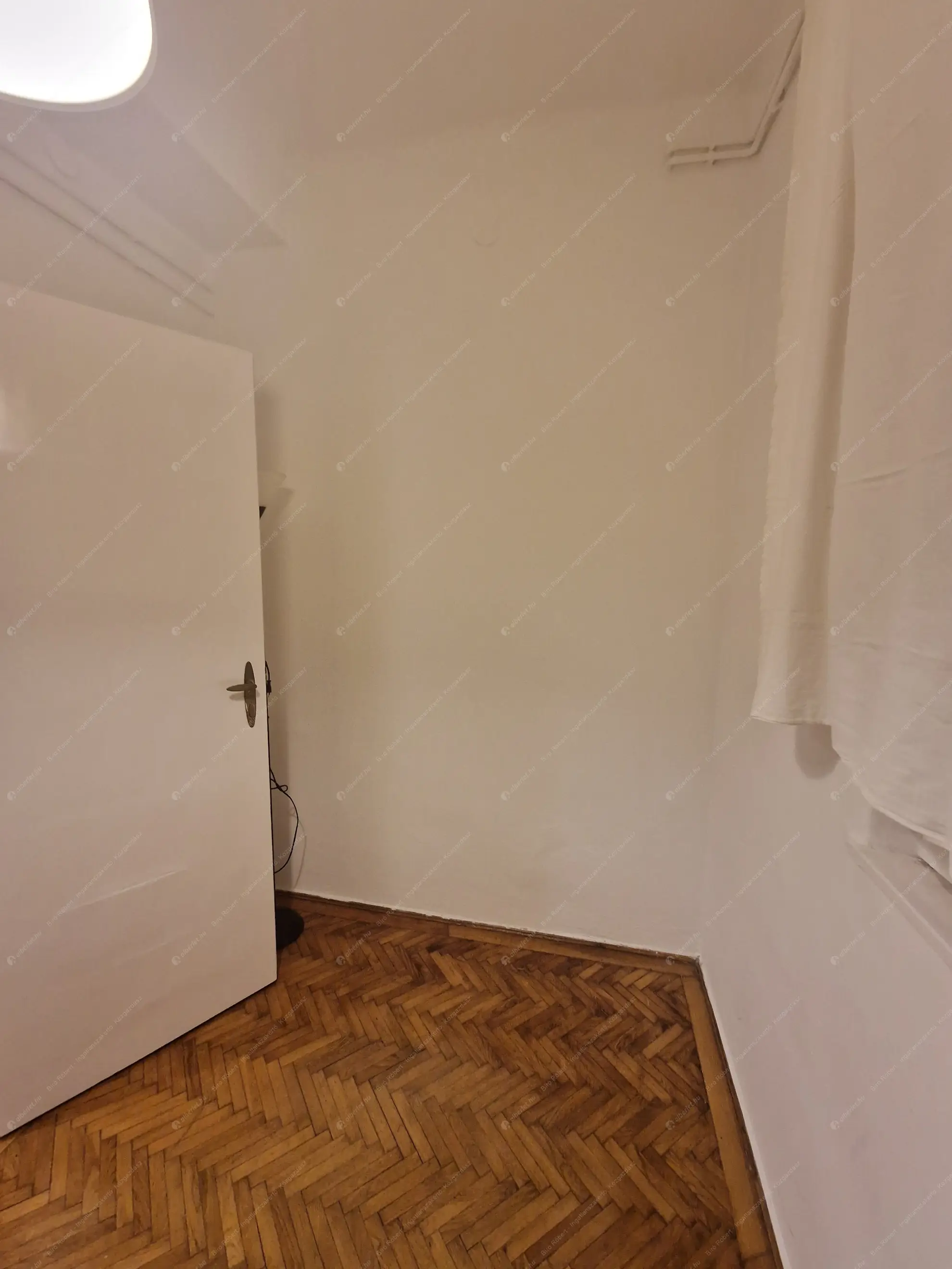 Kiadó albérlet 190000 Ft/hó áron: Budapest, III. kerület  Uszály utca. Mérete: 44 nm, 1 szobás | Alberlet.hu - 6589262