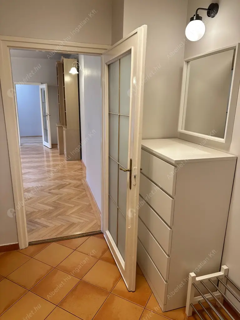 Kiadó albérlet 250000 Ft/hó áron: Budapest, III. kerület  Verőfény  utca . Mérete: 52 nm, 1 szobás | Alberlet.hu - 6606524