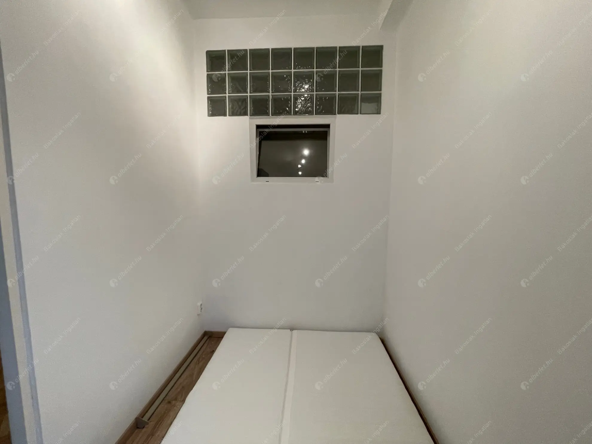 Kiadó albérlet 240000 Ft/hó áron: Budapest, III. kerület  Zápor utca. Mérete: 53 nm, 3 szobás | Alberlet.hu - 6570689