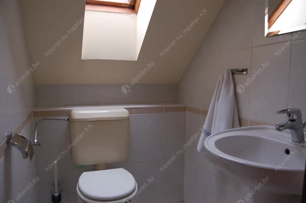 Kiadó albérlet 554000 Ft/hó áron: Budapest, III. kerület  Zúzmara köz. Mérete: 140 nm, 1 szobás | Alberlet.hu - 6520237