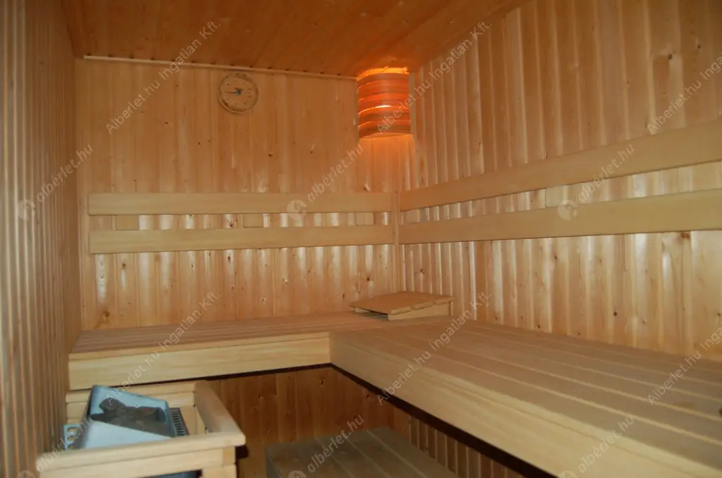 Kiadó albérlet 554000 Ft/hó áron: Budapest, III. kerület  Zúzmara köz. Mérete: 140 nm, 1 szobás | Alberlet.hu - 6520244