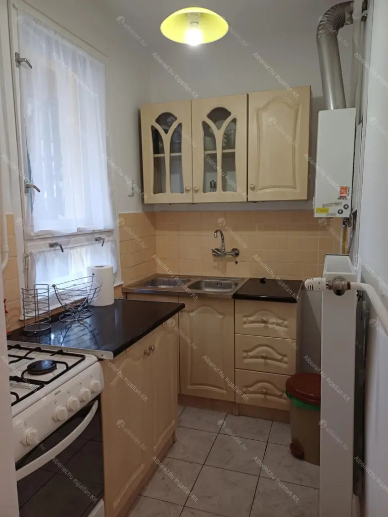 Kiadó albérlet 185000 Ft/hó áron: Budapest, IV. kerület  Árpád út. Mérete: 39 nm, 1 szobás | Alberlet.hu - 6648558