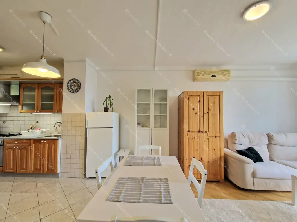 Kiadó albérlet 260000 Ft/hó áron: Budapest, IV. kerület  Árpád út. Mérete: 51 nm, 2 szobás | Alberlet.hu - 6645362