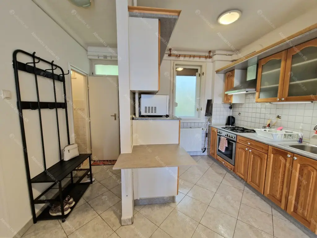 Kiadó albérlet 260000 Ft/hó áron: Budapest, IV. kerület  Árpád út. Mérete: 51 nm, 2 szobás | Alberlet.hu - 6645363