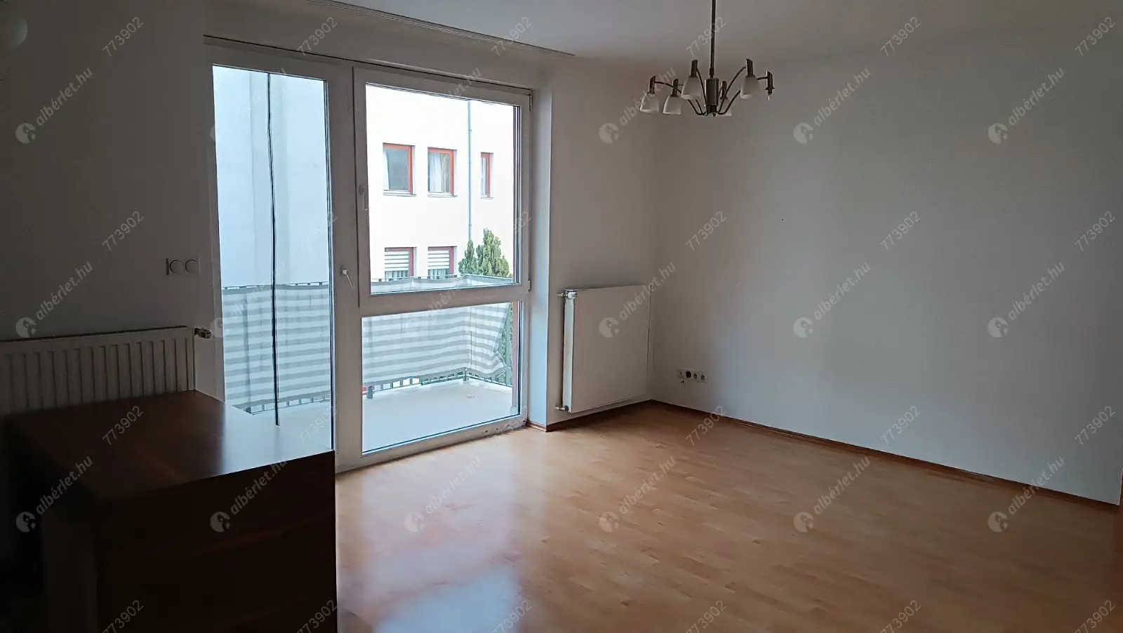 Kiadó albérlet 250000 Ft/hó áron: Budapest, IV. kerület  Árpád út. Mérete: 56 nm, 1 szobás | Alberlet.hu - 6639075