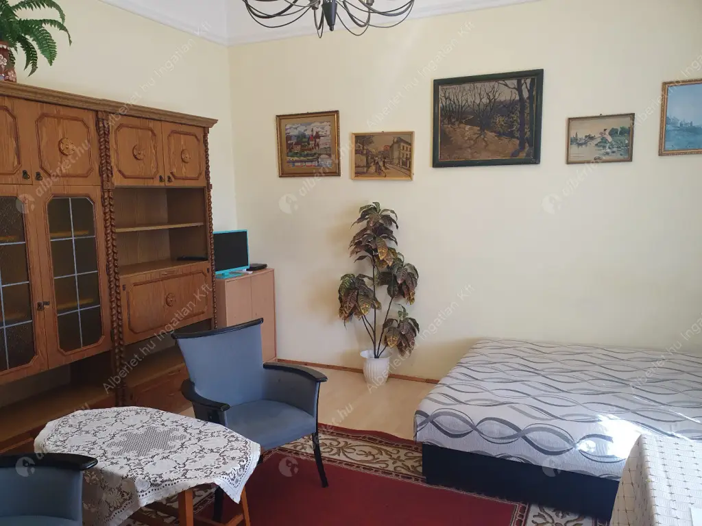 Kiadó albérlet 160000 Ft/hó áron: Budapest, IV. kerület  Aschner Lipót tér. Mérete: 35 nm, 1 szobás | Alberlet.hu - 6583797