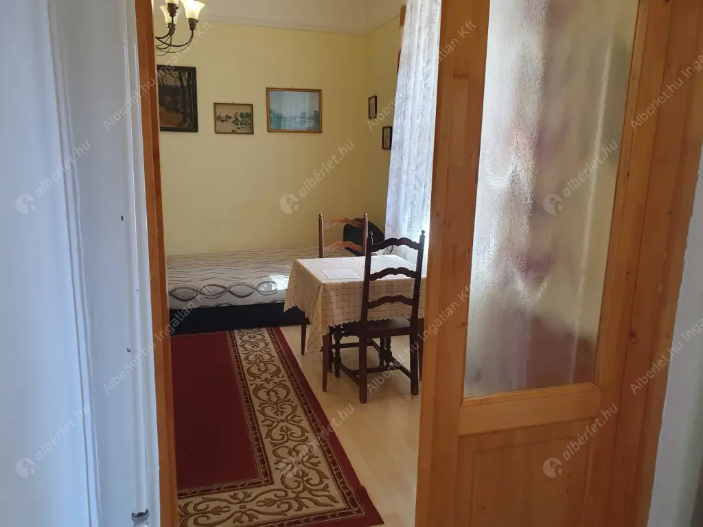 Kiadó albérlet 160000 Ft/hó áron: Budapest, IV. kerület  Aschner Lipót tér. Mérete: 35 nm, 1 szobás | Alberlet.hu - 6583803