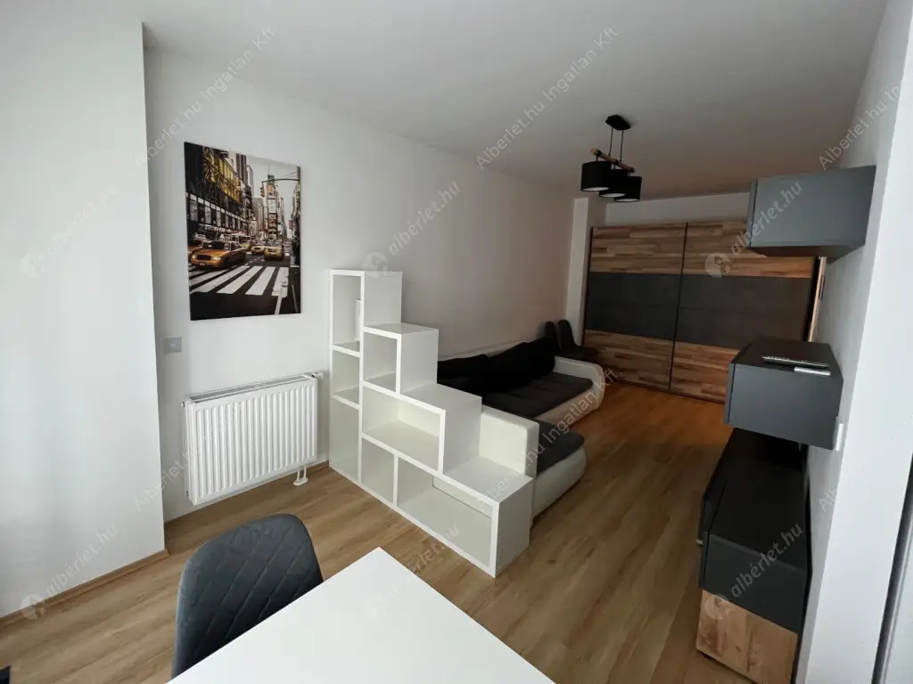 Kiadó albérlet 220000 Ft/hó áron: Budapest, IV. kerület  Attila utca. Mérete: 30 nm, 1 szobás | Alberlet.hu - 6601834