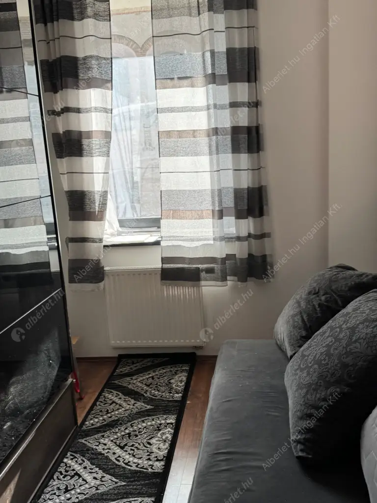 Kiadó albérlet 240000000 Ft/hó áron: Budapest, IV. kerület  Attila utca. Mérete: 50 nm, 1 szobás | Alberlet.hu - 6582709