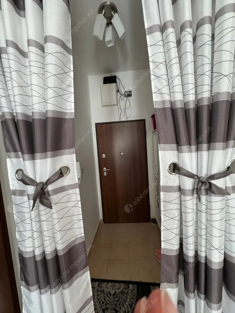 Kiadó albérlet 240000000 Ft/hó áron: Budapest, IV. kerület  Attila utca. Mérete: 50 nm, 1 szobás | Alberlet.hu - 6582711