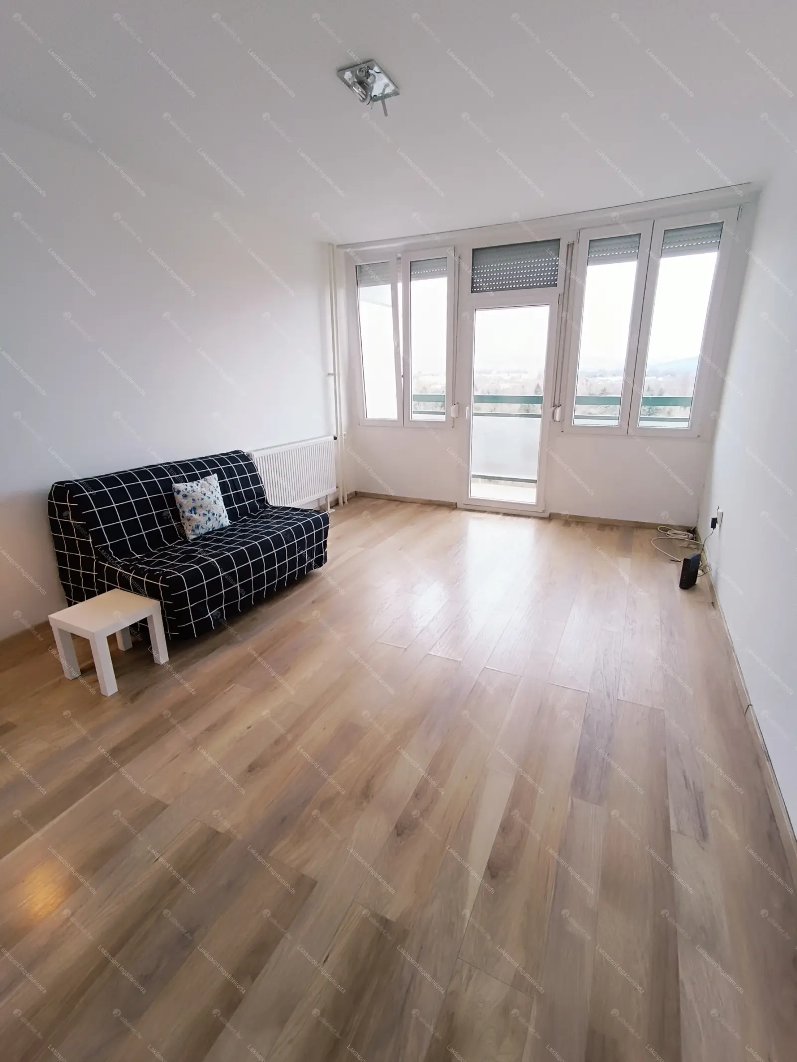 Kiadó albérlet 303000 Ft/hó áron: Budapest, IV. kerület  Erdősor út. Mérete: 65 nm, 3 szobás | Alberlet.hu - 6657150