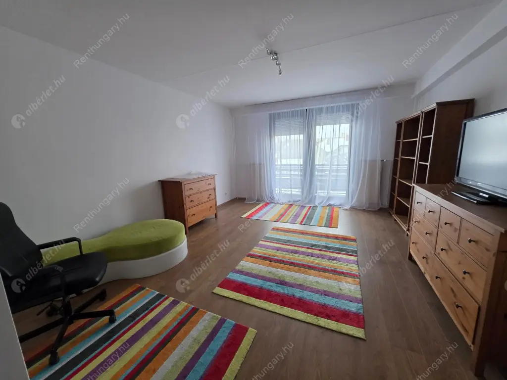 Kiadó albérlet 270000 Ft/hó áron: Budapest, IV. kerület  József Attila utca. Mérete: 64 nm, 1 szobás | Alberlet.hu - 6617295