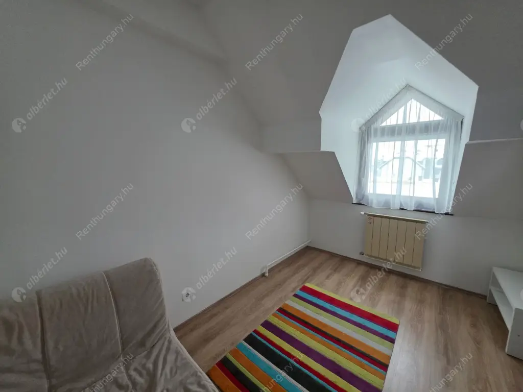 Kiadó albérlet 270000 Ft/hó áron: Budapest, IV. kerület  József Attila utca. Mérete: 64 nm, 1 szobás | Alberlet.hu - 6617314