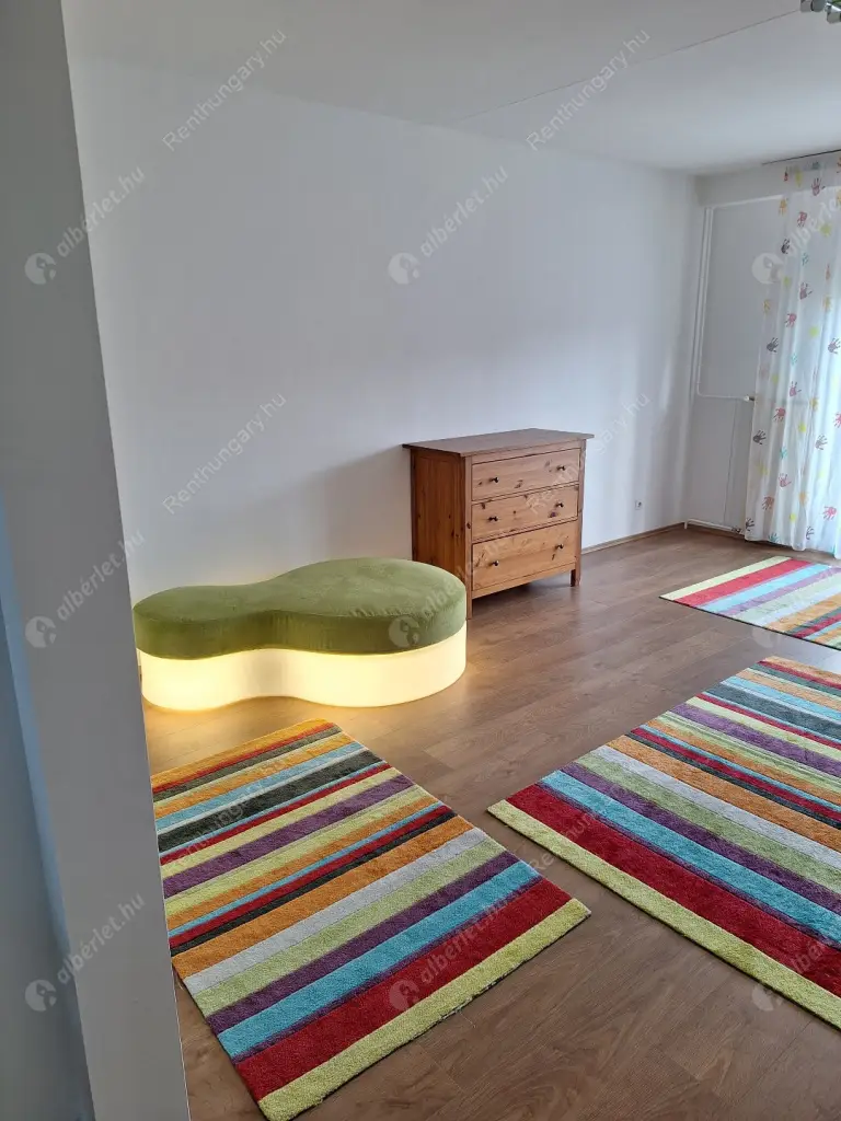 Kiadó albérlet 270000 Ft/hó áron: Budapest, IV. kerület  József Attila utca. Mérete: 64 nm, 1 szobás | Alberlet.hu - 6617321