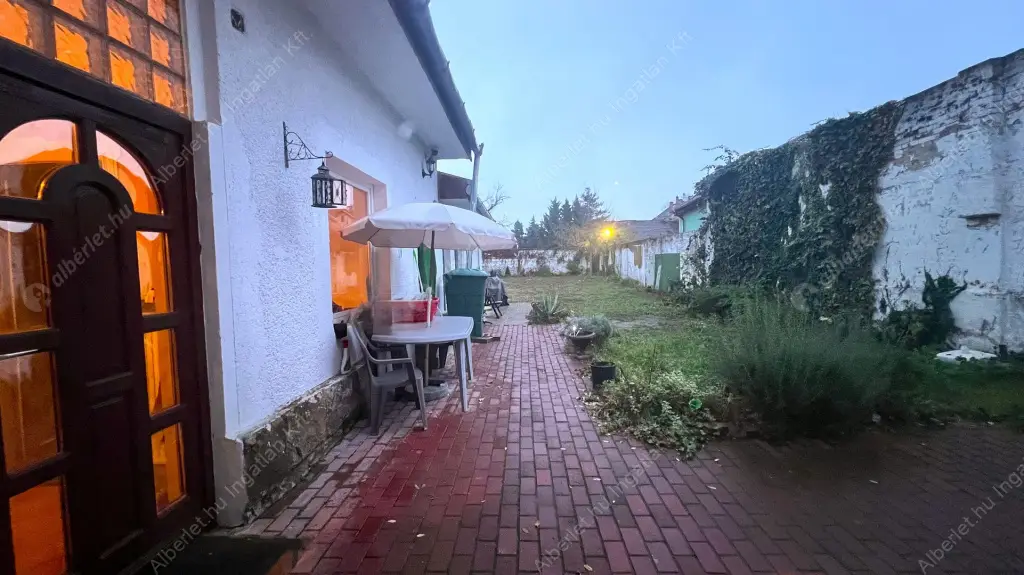 Kiadó albérlet 350000 Ft/hó áron: Budapest, IV. kerület  Lánglet Waldemár utca. Mérete: 98 nm, 3 szobás | Alberlet.hu - 6587253