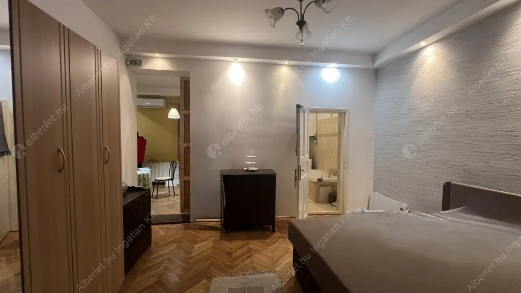 Kiadó albérlet 350000 Ft/hó áron: Budapest, IV. kerület  Lánglet Waldemár utca. Mérete: 98 nm, 3 szobás | Alberlet.hu - 6587261