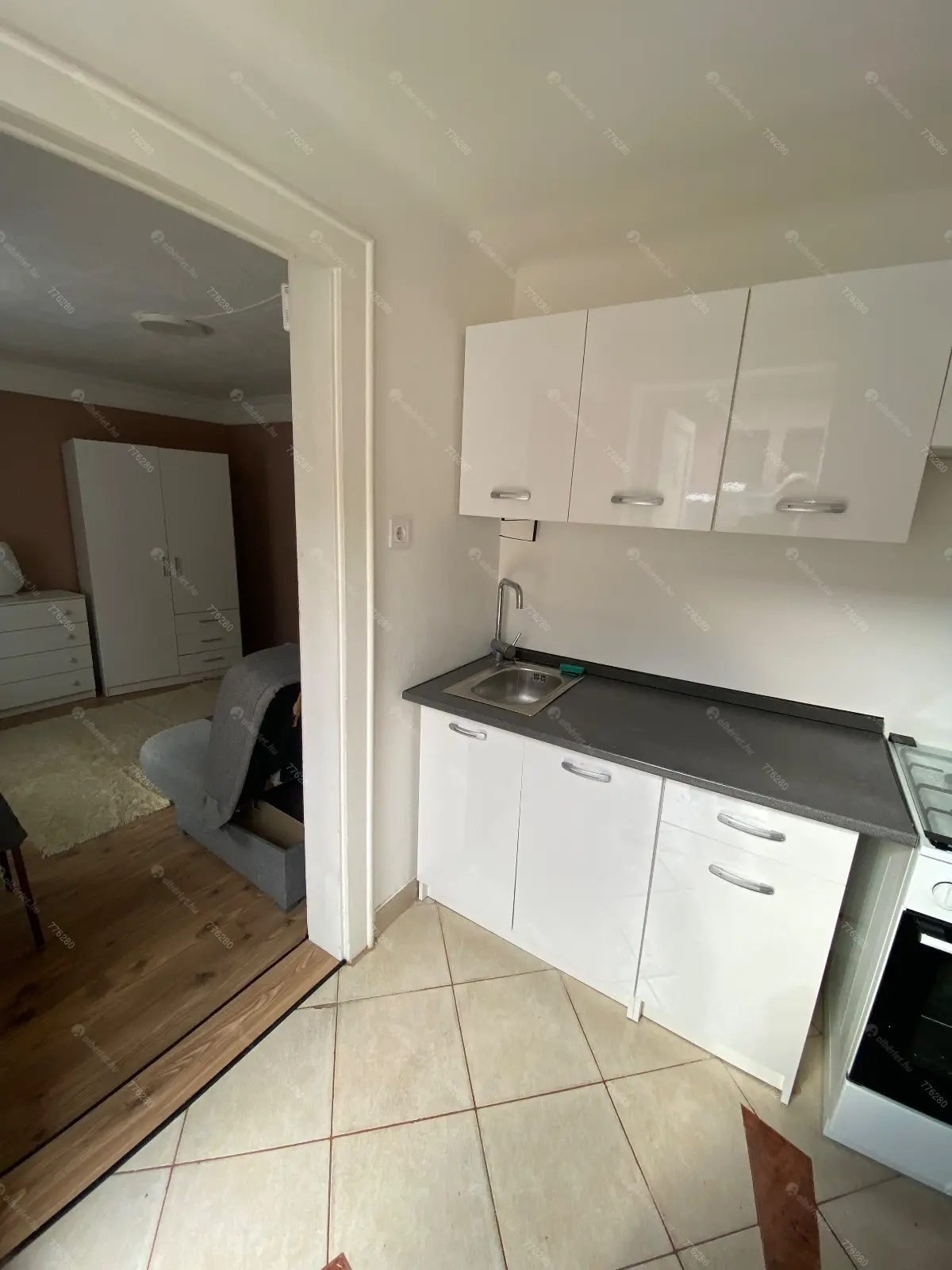 Kiadó albérlet 150000 Ft/hó áron: Budapest, IV. kerület  Leiningen Károly utca. Mérete: 28 nm, 1 szobás | Alberlet.hu - 6683929