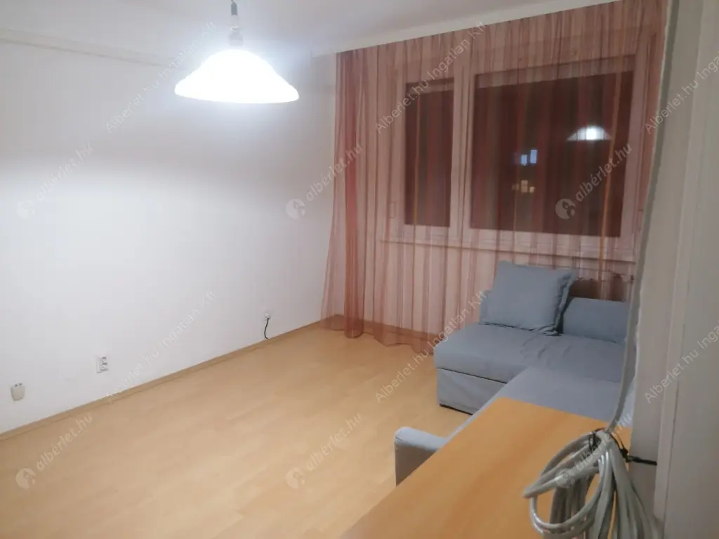 Kiadó albérlet 190000 Ft/hó áron: Budapest, IV. kerület  Petőfi  utca . Mérete: 35 nm, 1 szobás | Alberlet.hu - 6595536
