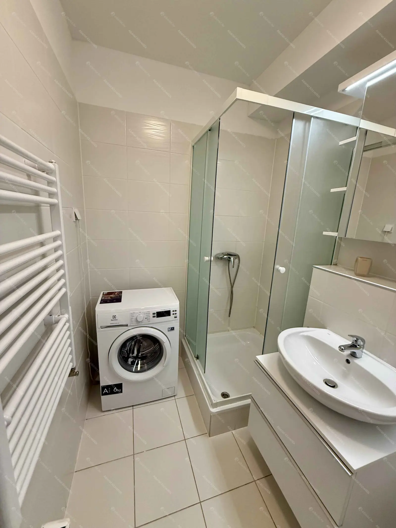 Kiadó albérlet 199000 Ft/hó áron: Budapest, IV. kerület  Wolfner utca. Mérete: 31 nm, 1 szobás | Alberlet.hu - 6697234