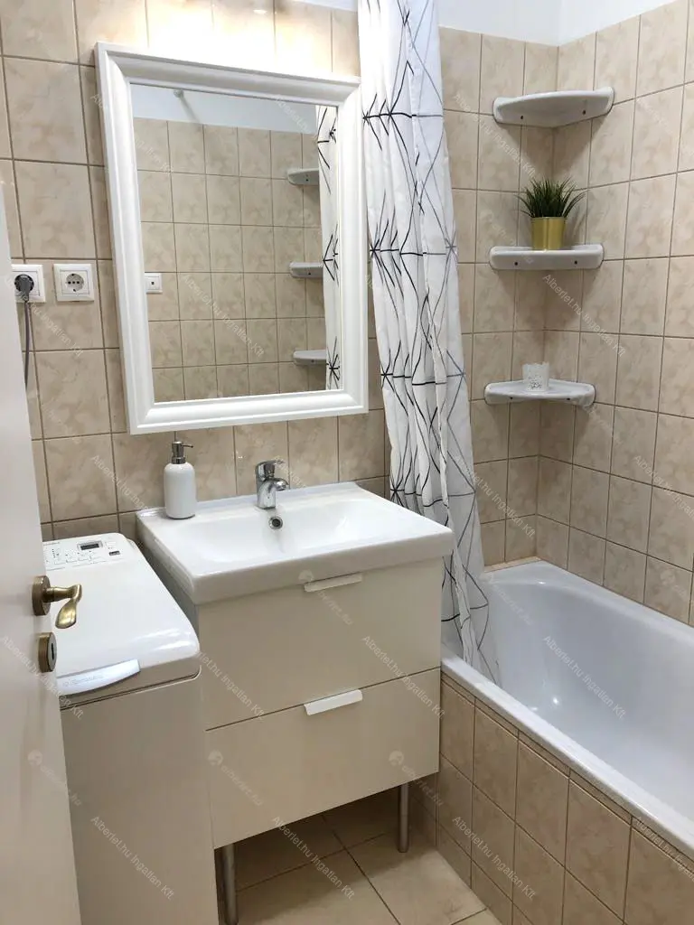 Kiadó albérlet 240000 Ft/hó áron: Budapest, IX. kerület  Angyal utca. Mérete: 42 nm, 2 szobás | Alberlet.hu - 6643493