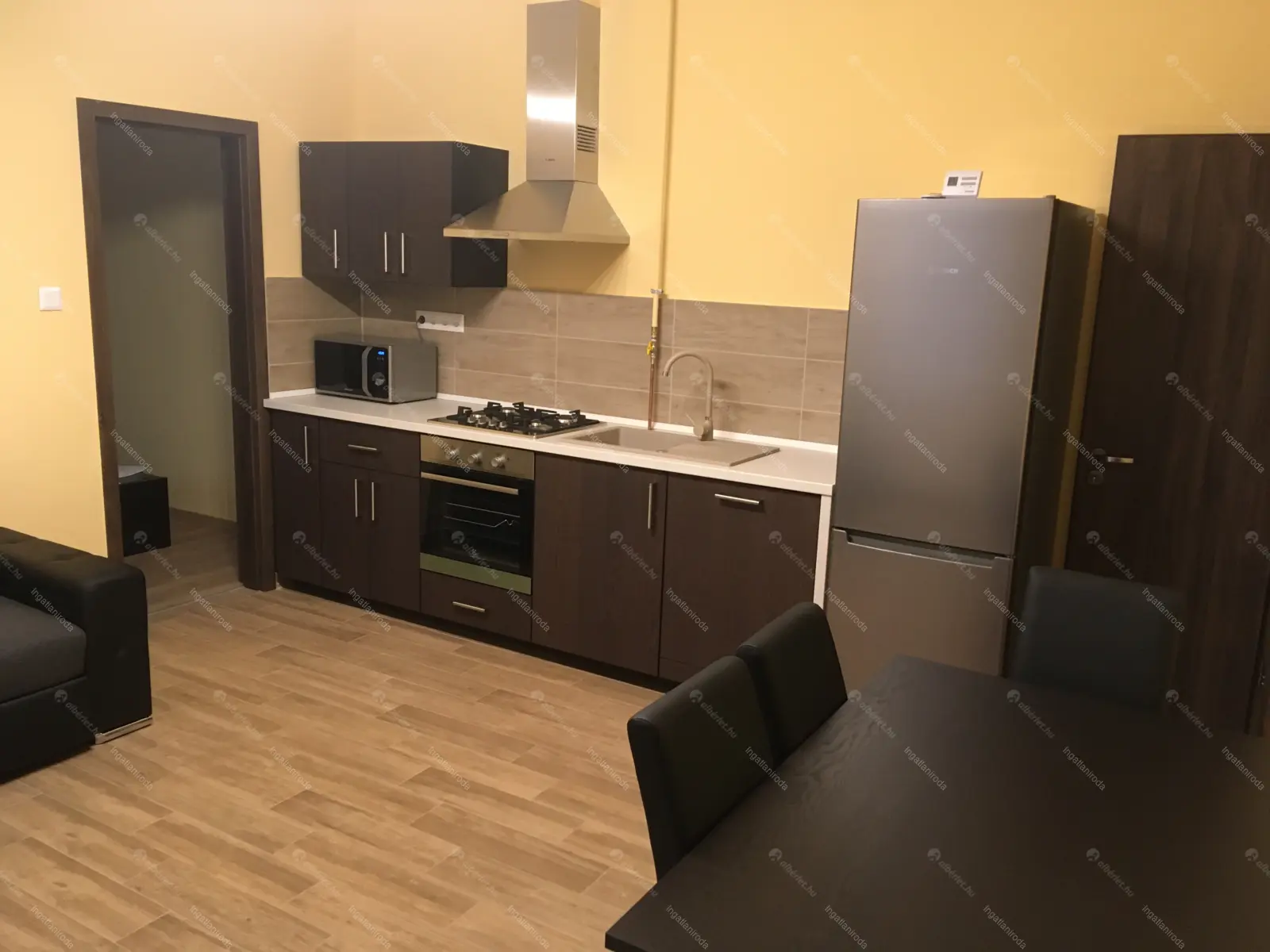 Kiadó albérlet 115000 Ft/hó áron: Budapest, IX. kerület  Bakáts tér. Mérete: 50 nm, 4 szobás | Alberlet.hu - 6654168