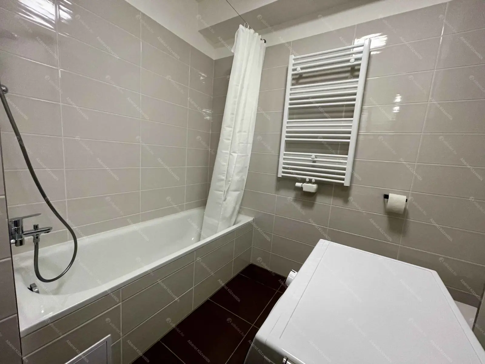 Kiadó albérlet 210000 Ft/hó áron: Budapest, IX. kerület  Balázs Béla utca. Mérete: 28 nm, 1 szobás | Alberlet.hu - 6697562