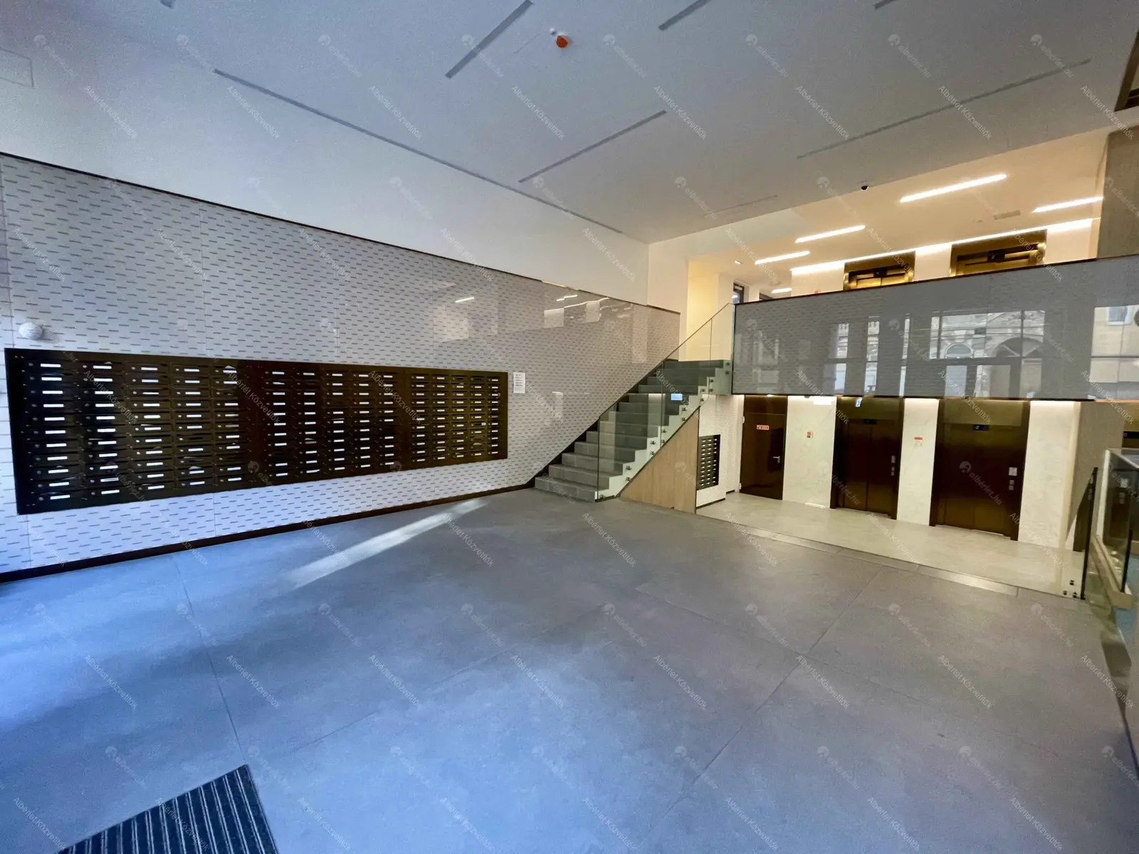 Kiadó albérlet 210000 Ft/hó áron: Budapest, IX. kerület  Balázs Béla utca. Mérete: 28 nm, 1 szobás | Alberlet.hu - 6697568