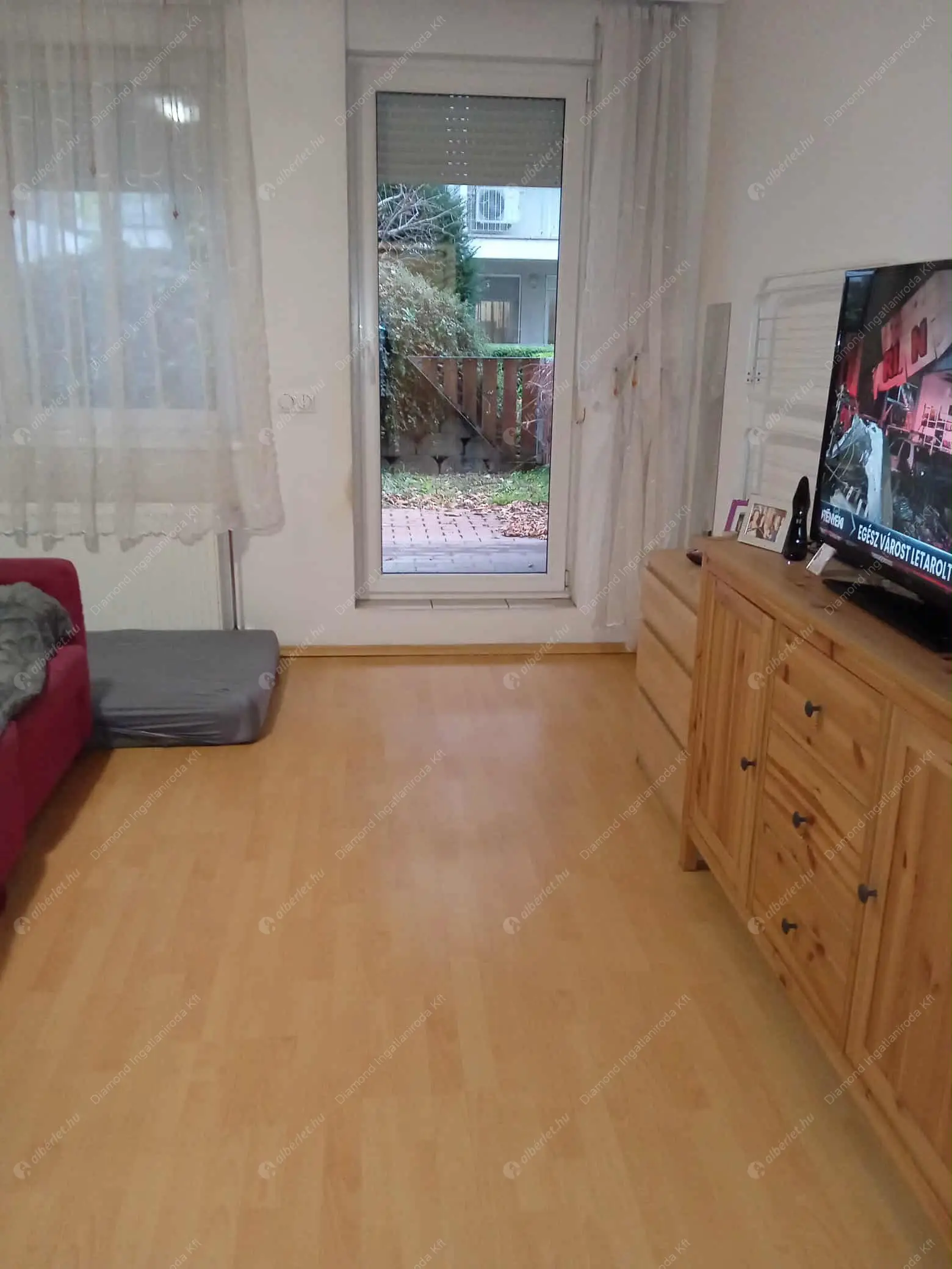 Kiadó albérlet 210000 Ft/hó áron: Budapest, IX. kerület  Balázs Béla utca. Mérete: 31 nm, 1 szobás | Alberlet.hu - 6628526