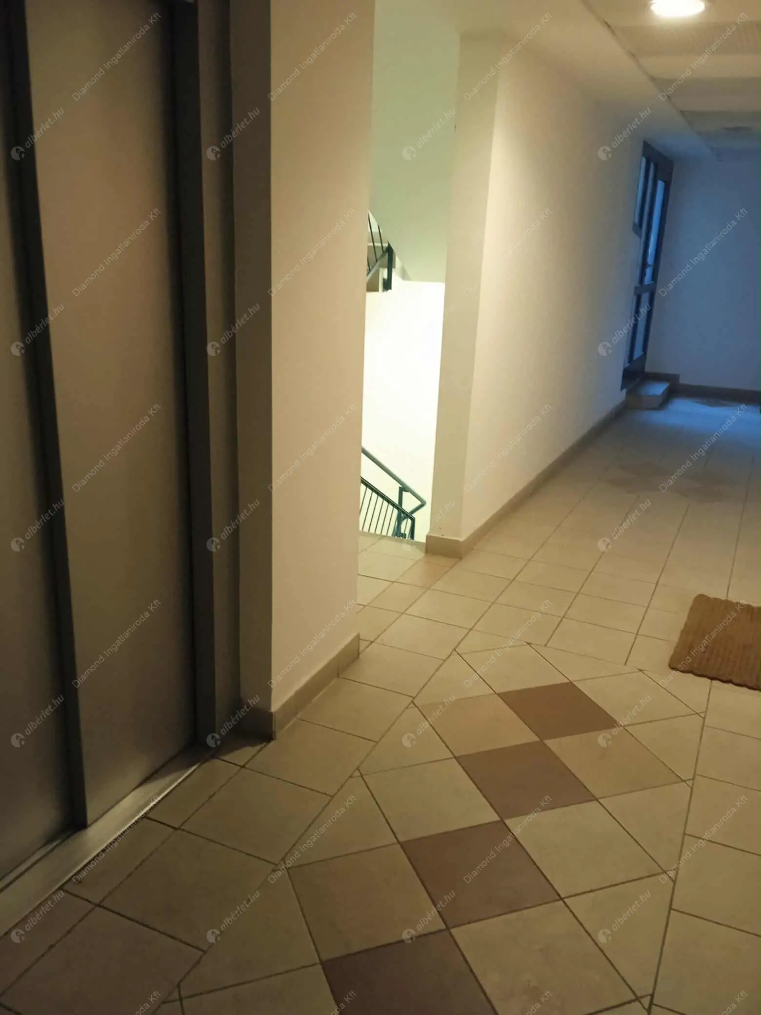Kiadó albérlet 210000 Ft/hó áron: Budapest, IX. kerület  Balázs Béla utca. Mérete: 31 nm, 1 szobás | Alberlet.hu - 6628532