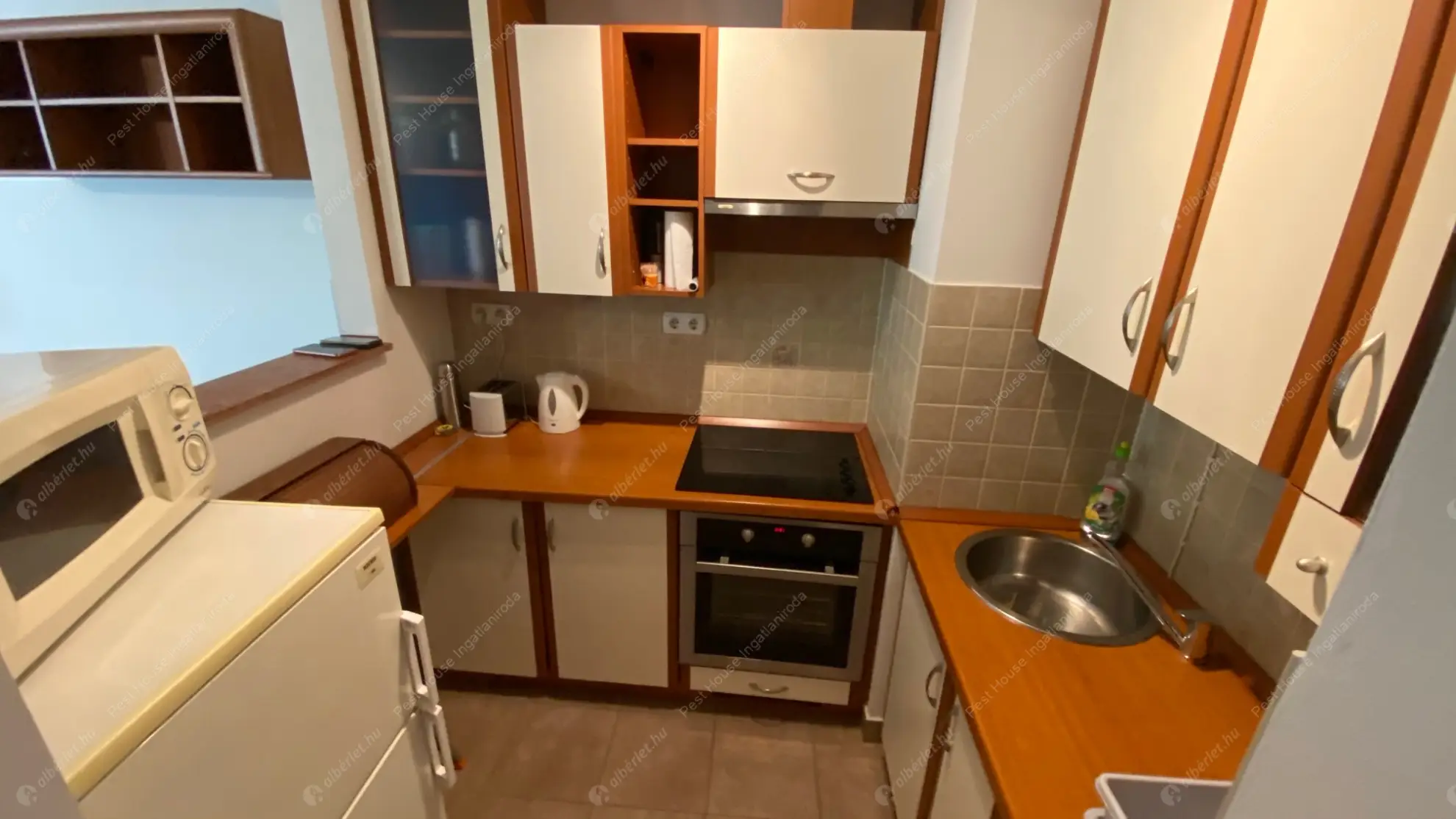 Kiadó albérlet 220000 Ft/hó áron: Budapest, IX. kerület  Balázs Béla utca. Mérete: 42 nm, 2 szobás | Alberlet.hu - 6597371