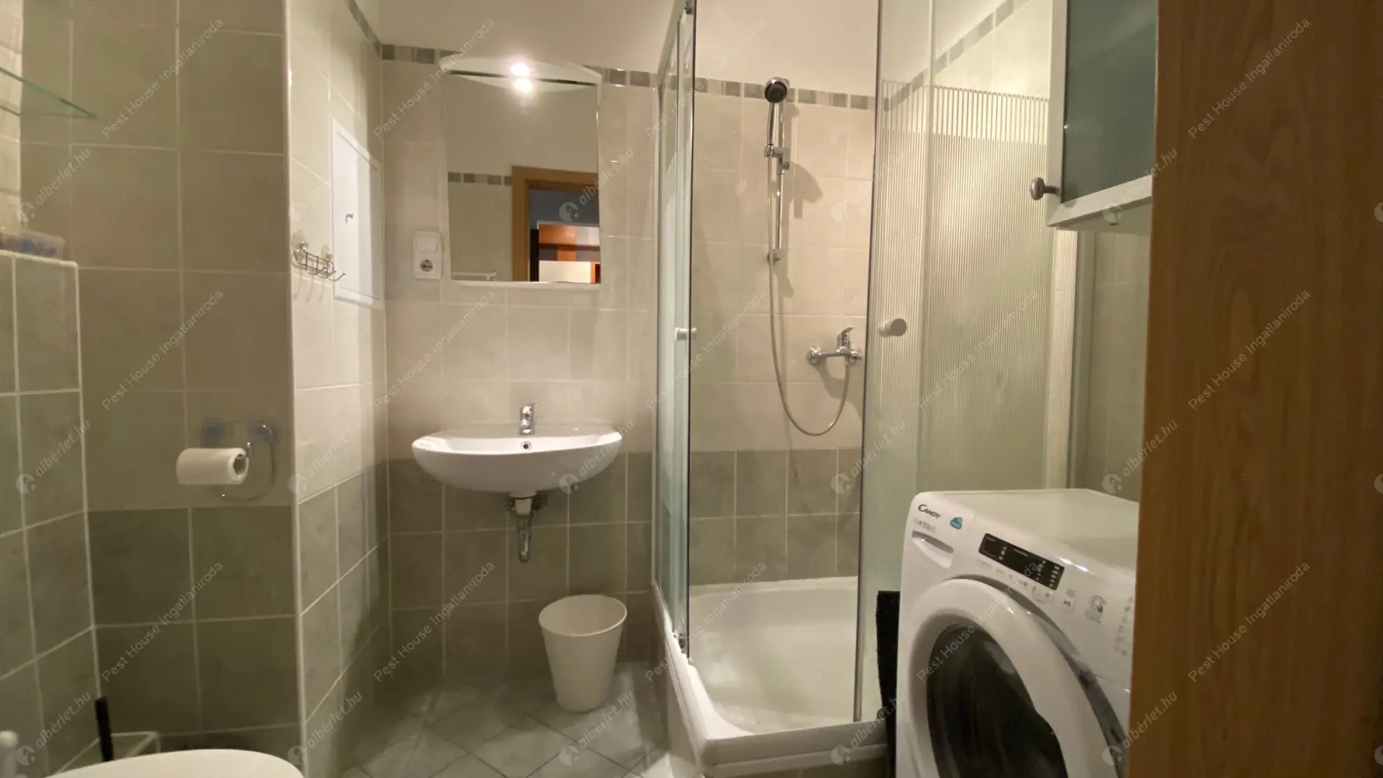 Kiadó albérlet 220000 Ft/hó áron: Budapest, IX. kerület  Balázs Béla utca. Mérete: 42 nm, 2 szobás | Alberlet.hu - 6597376