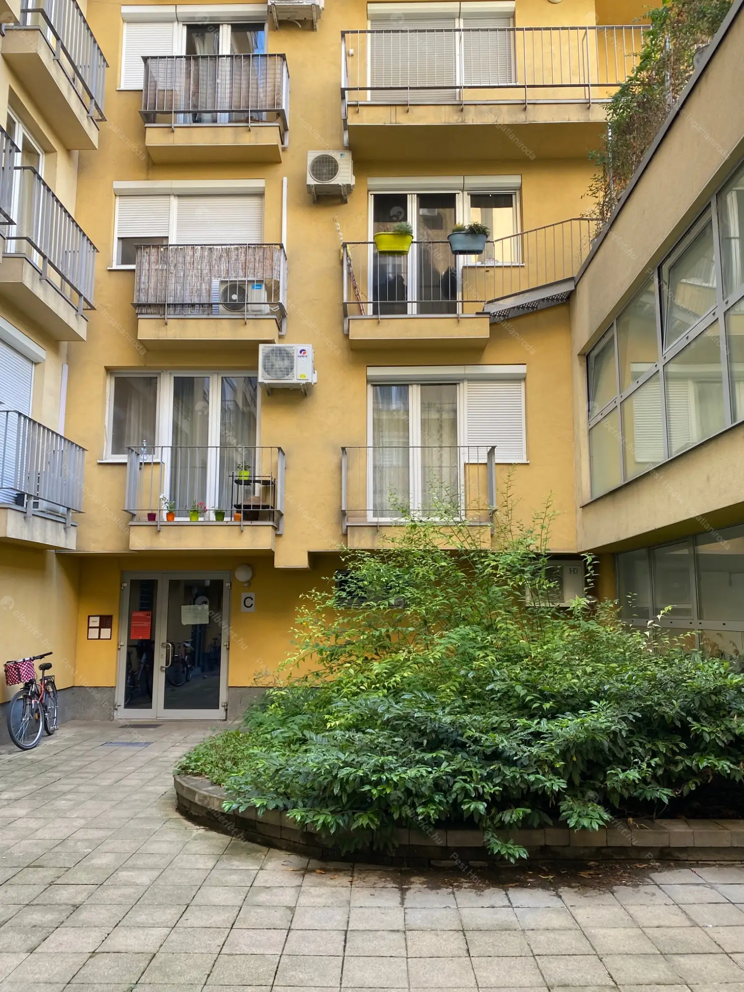 Kiadó albérlet 220000 Ft/hó áron: Budapest, IX. kerület  Balázs Béla utca. Mérete: 42 nm, 2 szobás | Alberlet.hu - 6597380