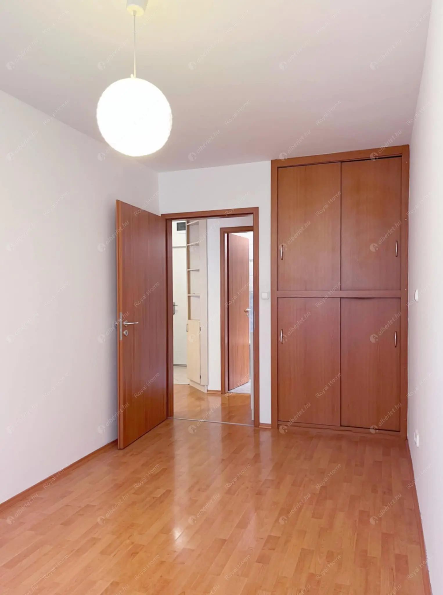 Kiadó albérlet 229000 Ft/hó áron: Budapest, IX. kerület  Balázs Béla utca. Mérete: 43 nm, 1 szobás | Alberlet.hu - 6586902