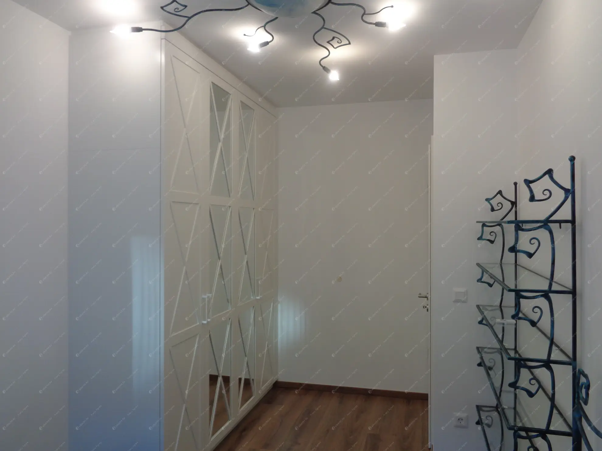 Kiadó albérlet 250000 Ft/hó áron: Budapest, IX. kerület  Balázs Béla utca. Mérete: 45 nm, 2 szobás | Alberlet.hu - 6621286